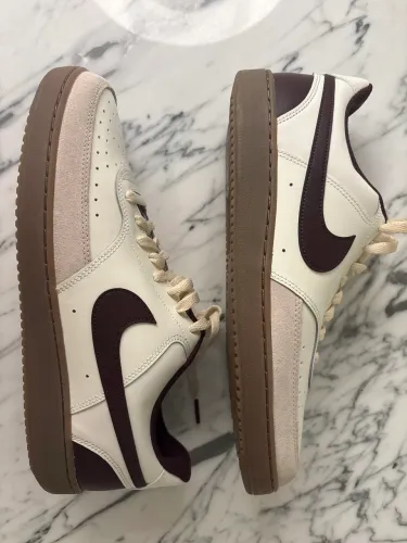 NOVO - Tênis Nike Court Vision Low Branco/Bordô