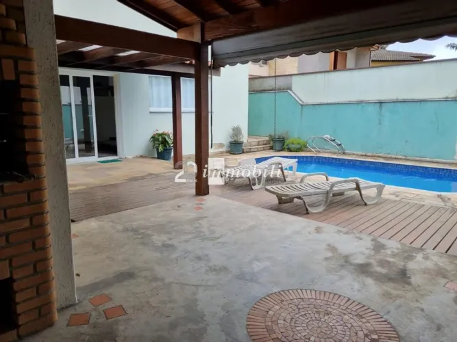 Casa à venda em Cotia, Granja Viana, com 3 suítes, com 355 m², Condominio São Paulo II