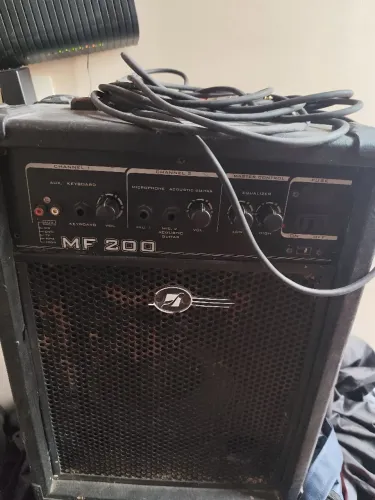 Caixa amplificadora Frahm MF 200