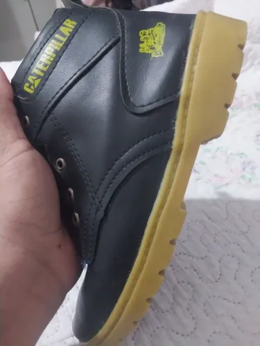 Bota menino