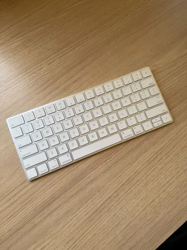 Teclado Apple Magic Keyboard A1644