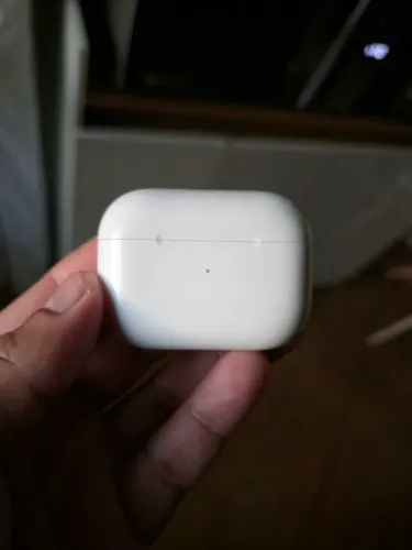 Case carregamento Airpods PRO , sem fones , apenas case.