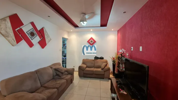 Ótimo ponto! Casa duplex, próxima Ferri Madeiras.