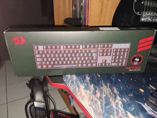 Teclado mecânico Redragon Mitra