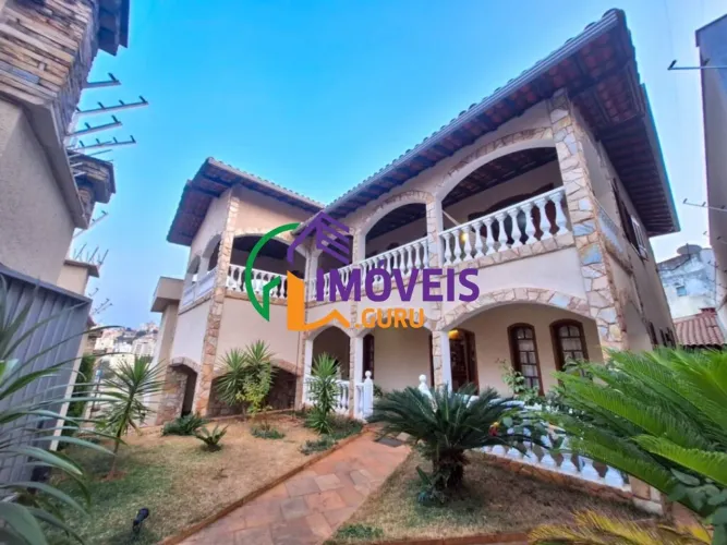 CASA ASSOBRADADA - NOVA GAMELEIRA - MG