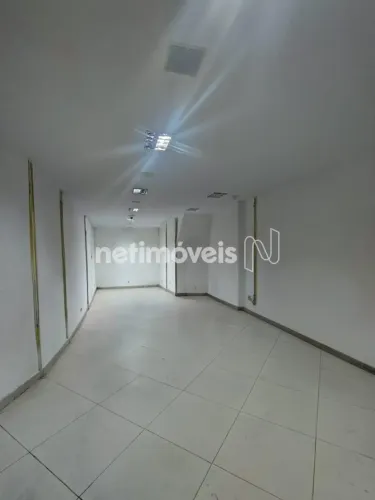 LOJA COMERCIAL PARA LOCAÇÃO NA RUA DA MOURARIA | NAZARÉ | EXCELENTE LOCALIZAÇÃO