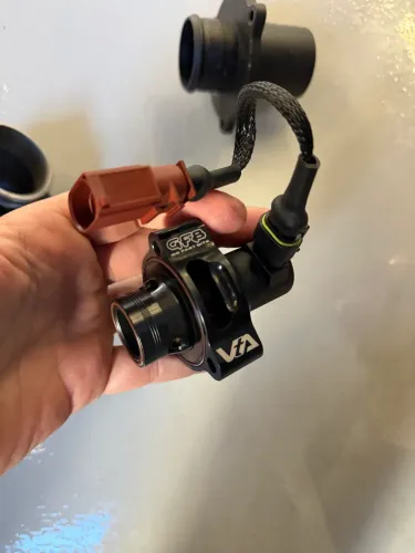 Válvula GFB DV+ para linha Audi e VW 2.0 ou 1.8