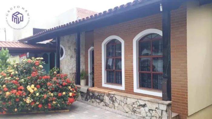 Casa com 5 dormitórios à venda, 296 m² por R$ 900.000,00 - Vila Barcelona - Sorocaba/SP