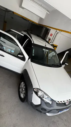Fiat Palio Weekend Adventure Locker 1.8 Flex 2015