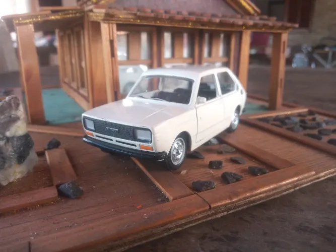 Miniatura Fiat rally