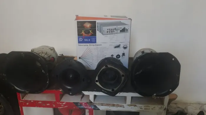 Vende-se kit corneta e tweeter 