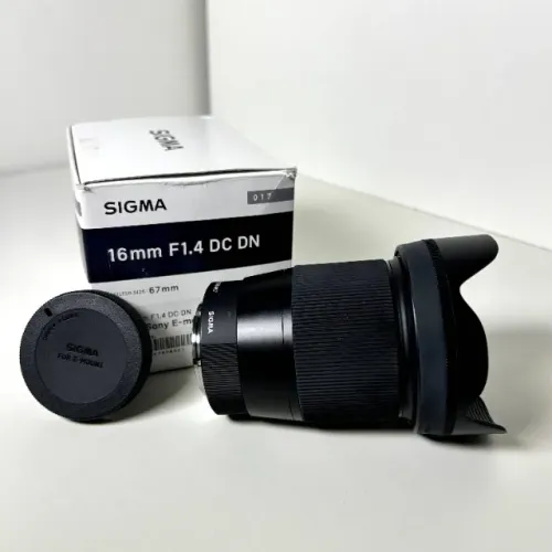 Lente Sigma(16mm) Estado de Nova (f/1.4 Sony E-Mount)