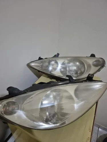 Par De Faróis Peugeot 307 2002 A 2006
