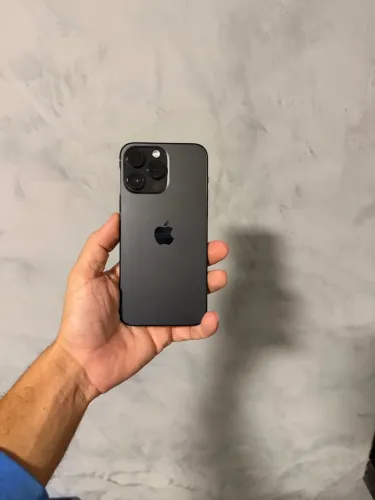 iPhone 14 Pro Max SEM DETALHE