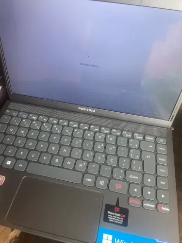 Vendo notebook positivo MOTION C46F semi novo Amarzenamento 64 GB memória 4 GB USB