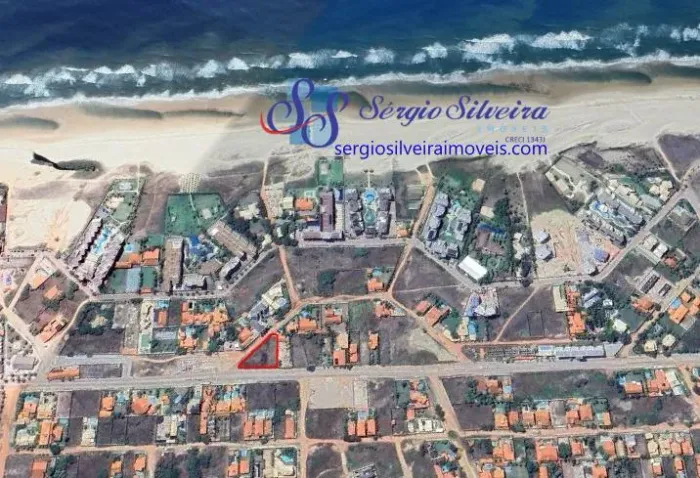 Terreno plano com 1.662m² em localização privilegiada no Porto das Dunas