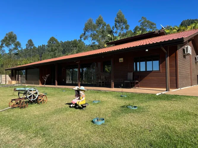 Sítio dos Sonhos com 9 Hectares em Antônio Carlos/SC