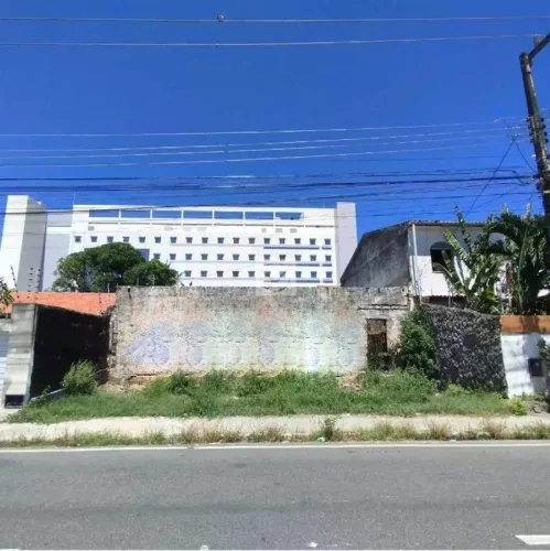 Terreno com 420 m² no bairro Atalaia
