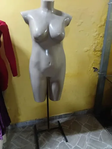 Manequim Plus size