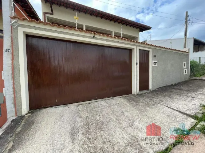 Casa á venda no bairro Aquario em Vinhedo/SP.