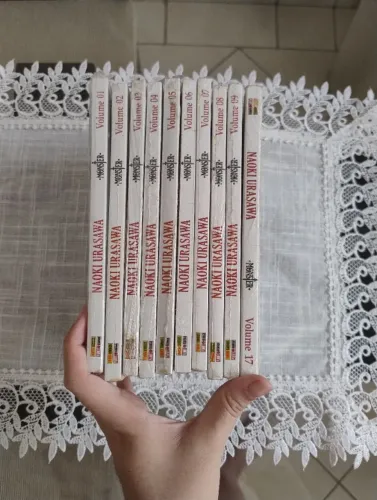 mangá monster 1-9 + 17
