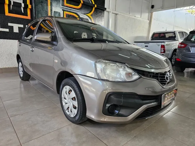 Toyota Etios X 1.3 Flex 16V 5P Mec. 2018