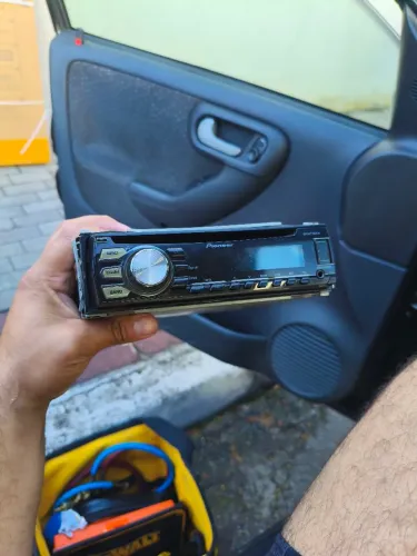 SOM AUTOMOTIVO PIONEER