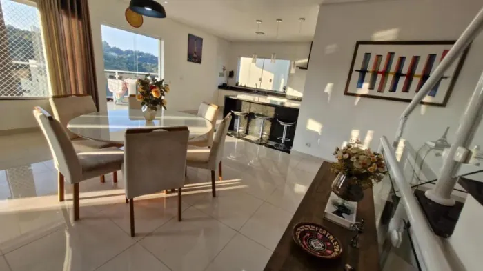 CASA A VENDA NO CONDOMÍNIO RESERVA SANTA MARIA