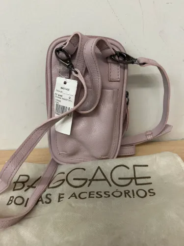 Bolsa de couro na etiqueta baggage