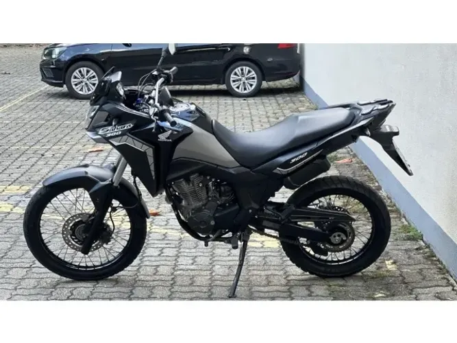 Vendo Linda Sahara 300!