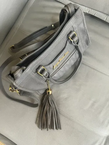 Bolsa Luiza Barcelos Couro Cinza com Alça Transversal