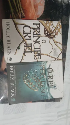 Livro príncipe cruel 
