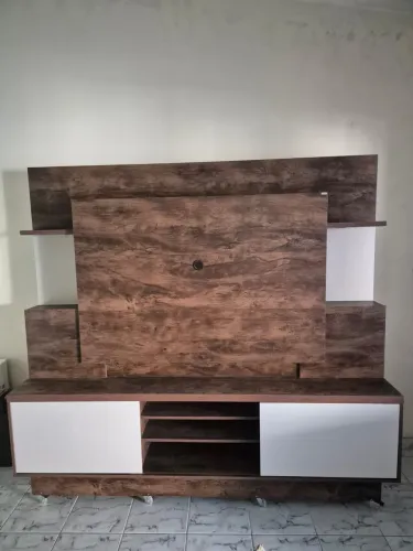 Estante/Rack para TV em MDF com Painel
