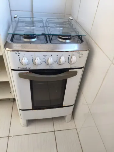Fogão 4 bocas com forno