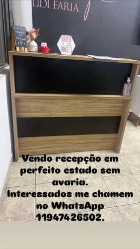 Recepção de madeira 