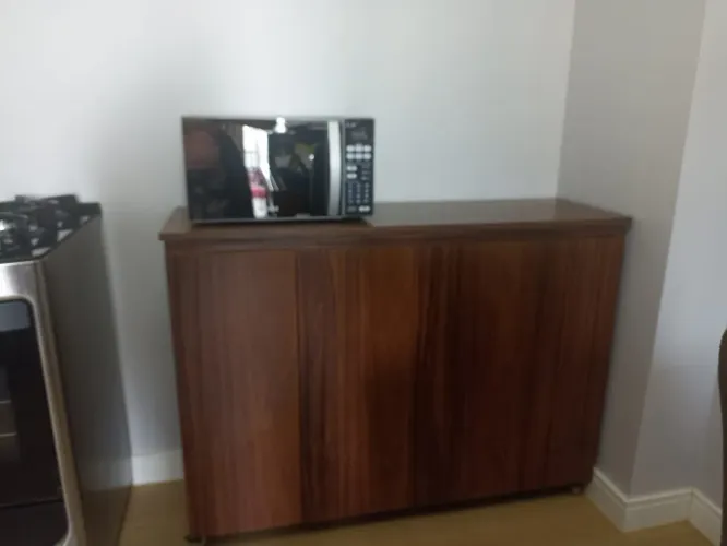 Aparador Madeira MDF 4 Portas Dobradiças com Amortecedores