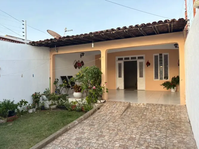 CASA À VENDA NO COHAFUMA | CONFORTO, ESPAÇO E EXCELENTE LOCALIZAÇÃO