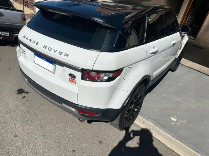 Land Rover Range Rover Evoque Pure Tech 2.0 Aut. 5P 2015
