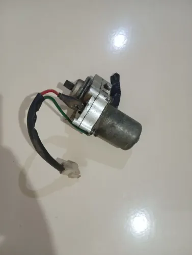 Vende-se esse motor de partida