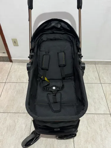 Carrinho de bebê Galzerano Napoli preto e bronze