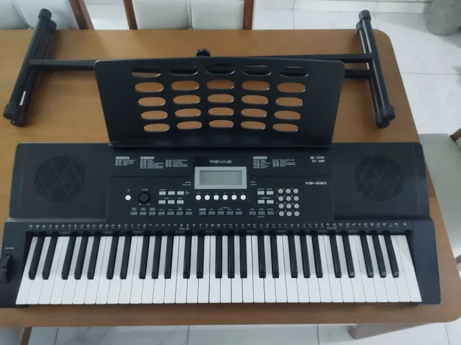 Teclado musical REVAS KB-330