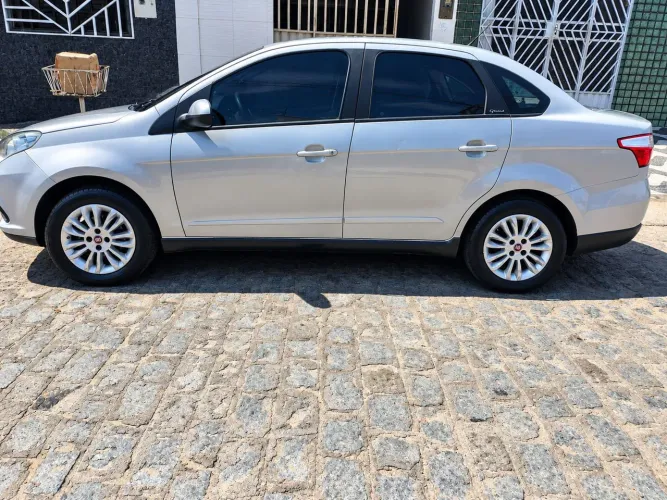 Fiat Grand Siena Attrac. 1.4 EVO F.flex 8V 2016