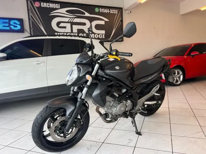 SUZUKI GLADIUS 650 2014