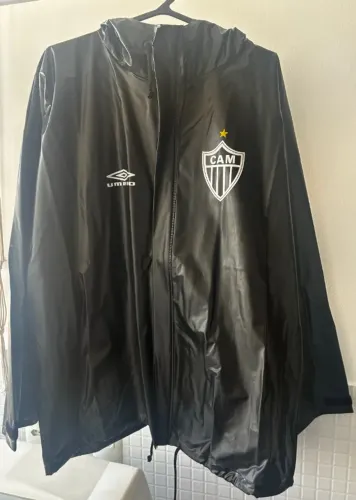 capa de chuva umbro atlético mineiro g