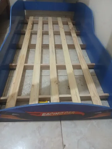 Cama infantil de carro