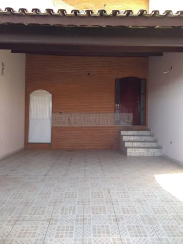 Casa com 3 Quartos sendo 1 Suíte, Mezanino e Quintal Amplo - Jd. Brasilândia