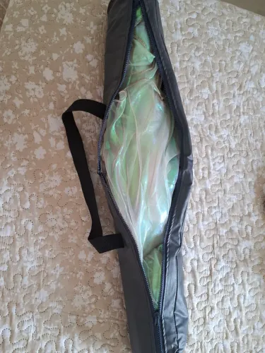 Lindo  Véu Wings furta-cor. Usado 2x.  Foi colocado led, mas não está funcionando. 