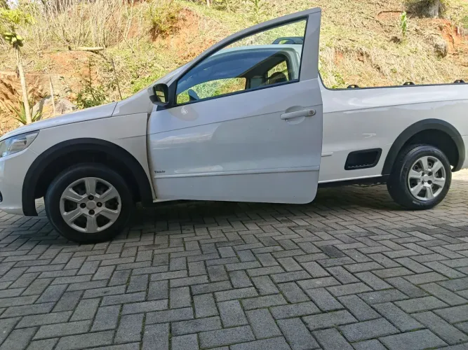 Volkswagen Saveiro 1.6 MI/ 1.6 MI Total Flex 8V (álcool) 2013