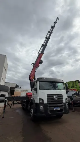 CONSTELLATION 24.280 2019 6x2 + MUNCK ING 52.500 NOVO 2026 + CARROCERIA NOVA | R$ 835 MIL