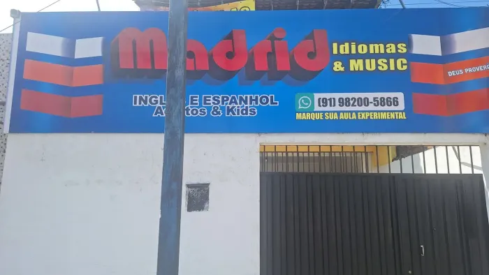 Precisa-se de Professor(a) de inglês